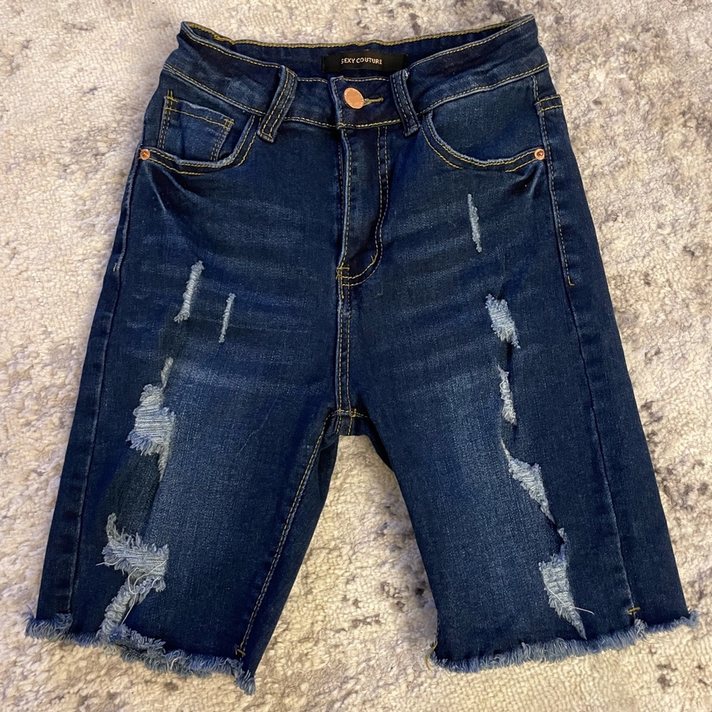 Size 3 but more like a 0 or even 00 // High Rise